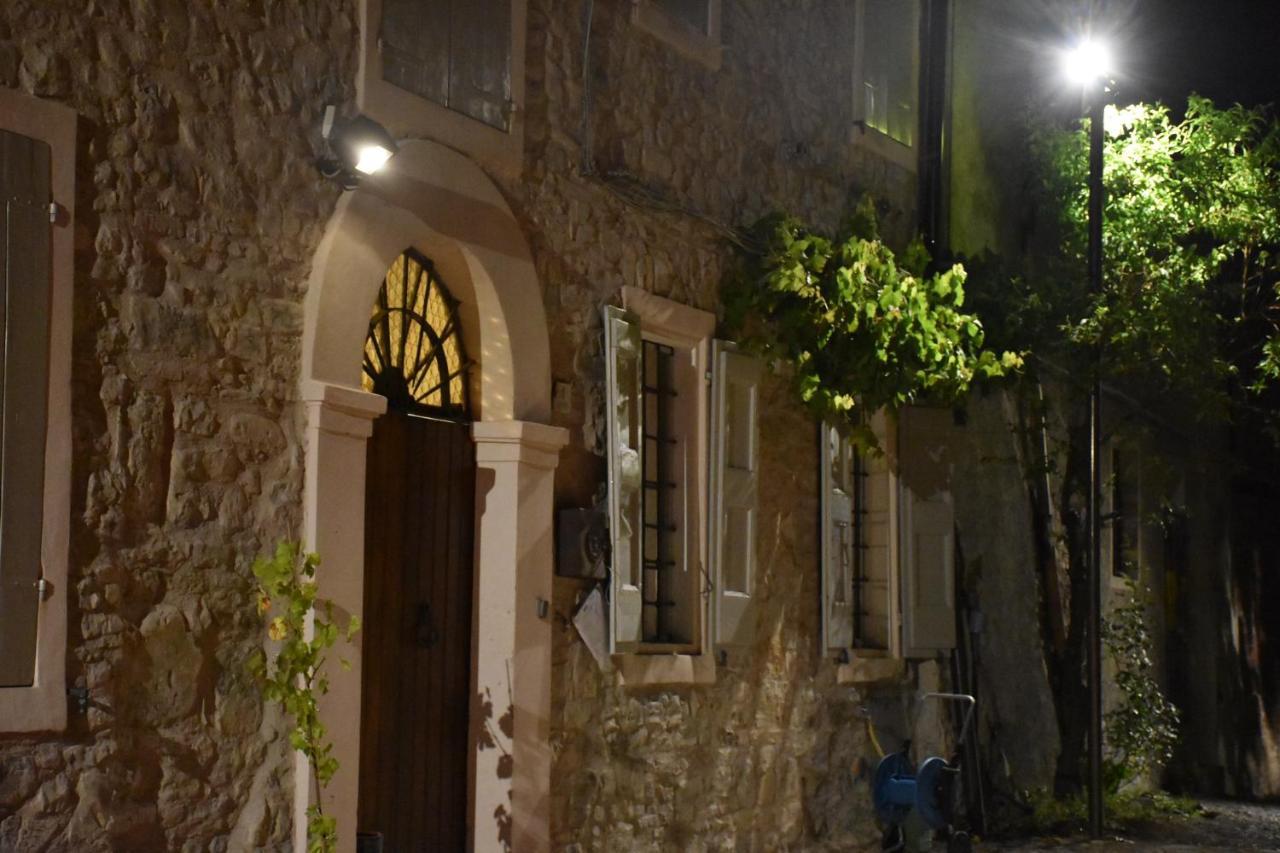 Locanda Sottolaluna Viano Exteriör bild